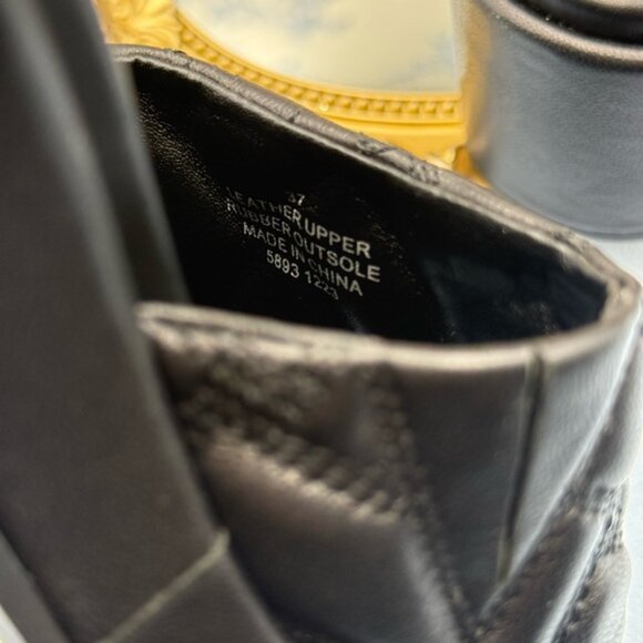 🆕 KURT GEIGER LONDON 🧿 NWOB Kensington Slip On Sandal, Black Sz 37 US 7 - Picture 9 of 13